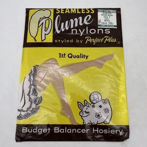 Vintage Plume Nylons Pantyhose Seamless Size 9 Short Spicy NOS